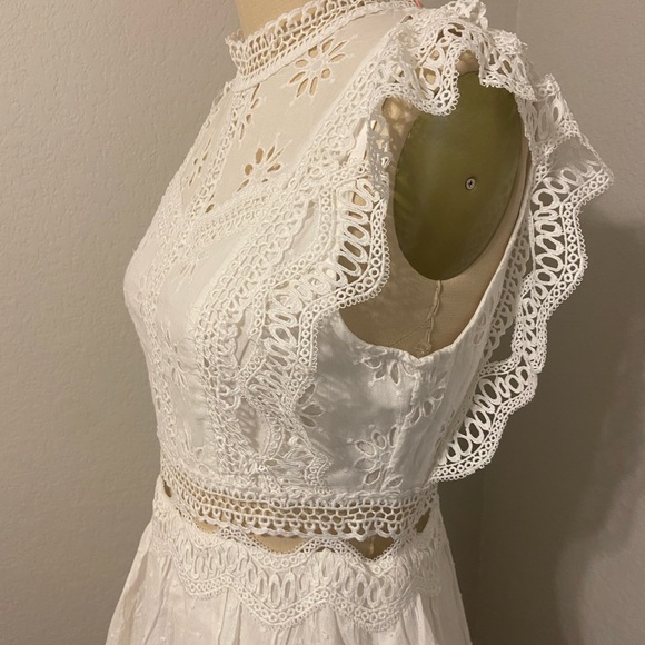 Beautiful White Dress - Picture 6 of 7